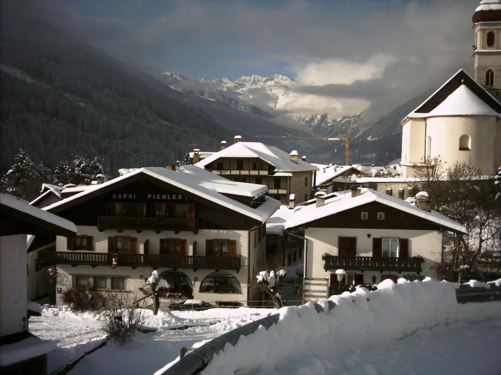 Aparthotel Pichler Colle Isarco Esterno foto