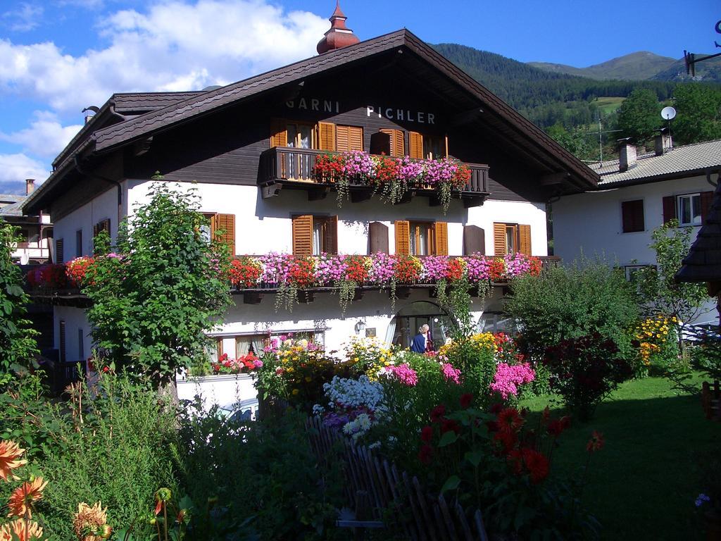 Aparthotel Pichler Colle Isarco Esterno foto