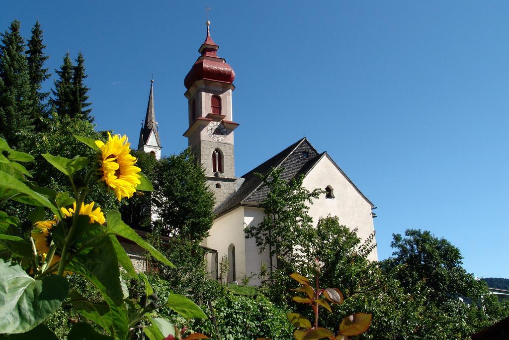 Aparthotel Pichler Colle Isarco Esterno foto
